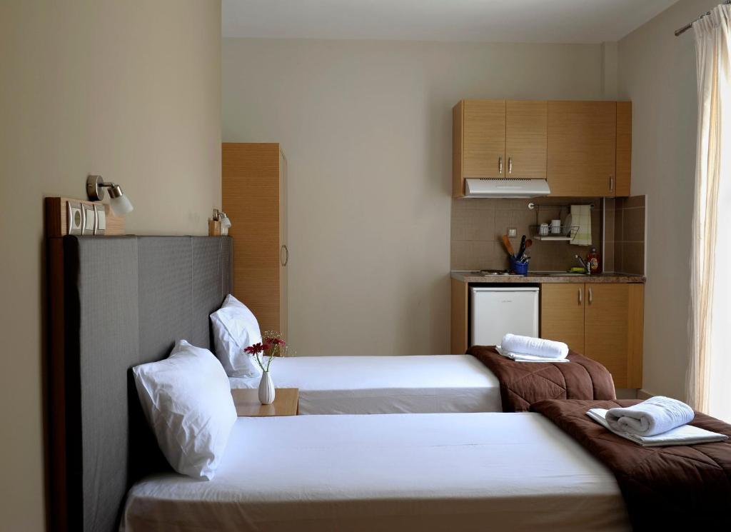 Paralía Niriides Studios And Apartments الغرفة الصورة