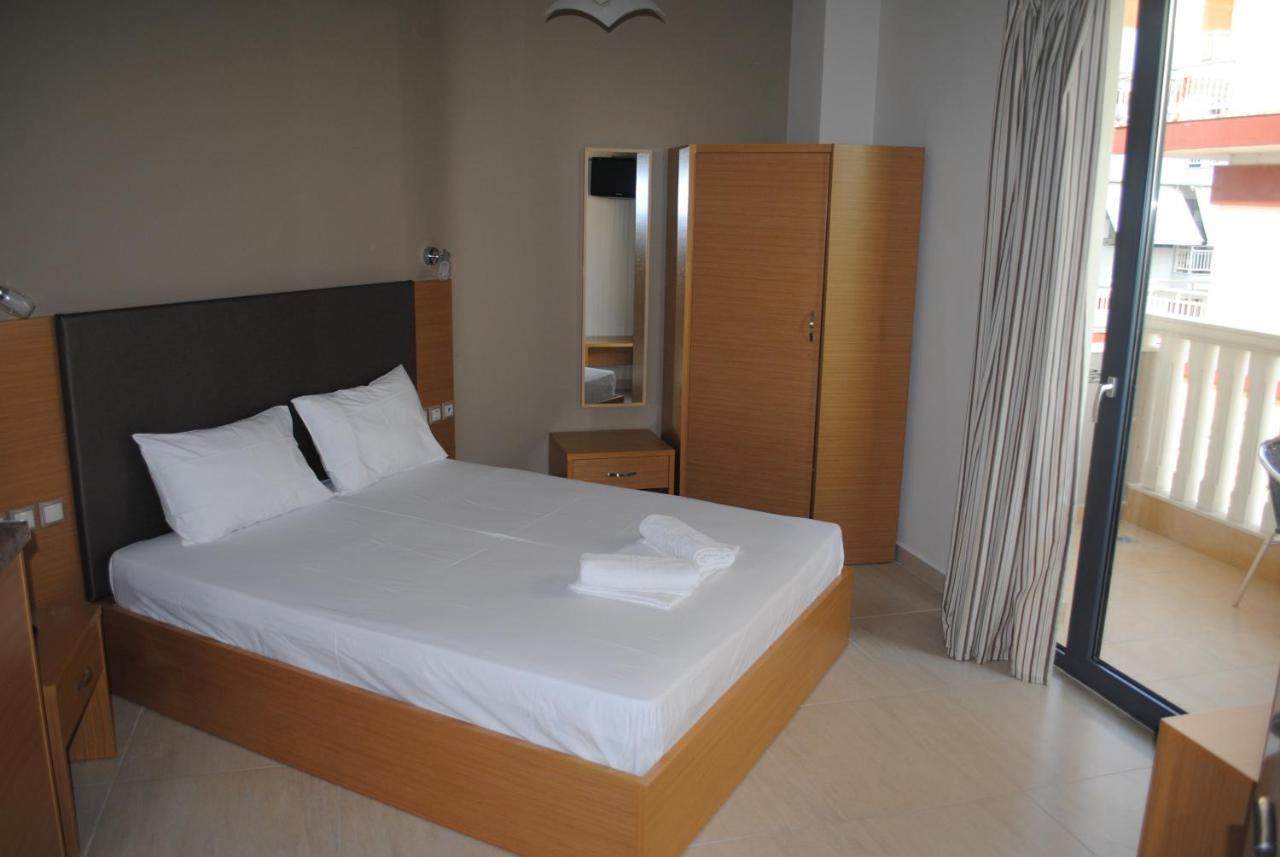 Paralía Niriides Studios And Apartments الغرفة الصورة